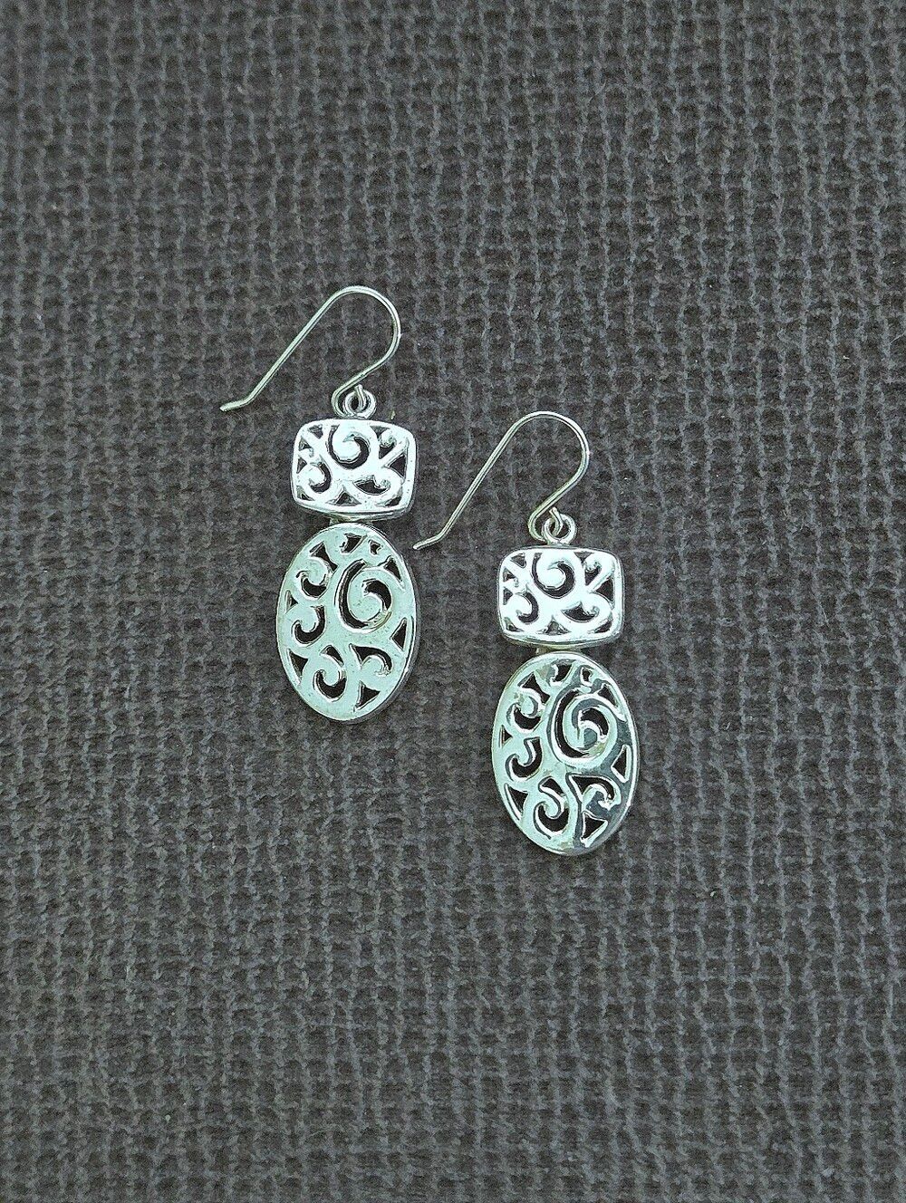 Silver🤍 Scroll Dangle Earrings - NWOT